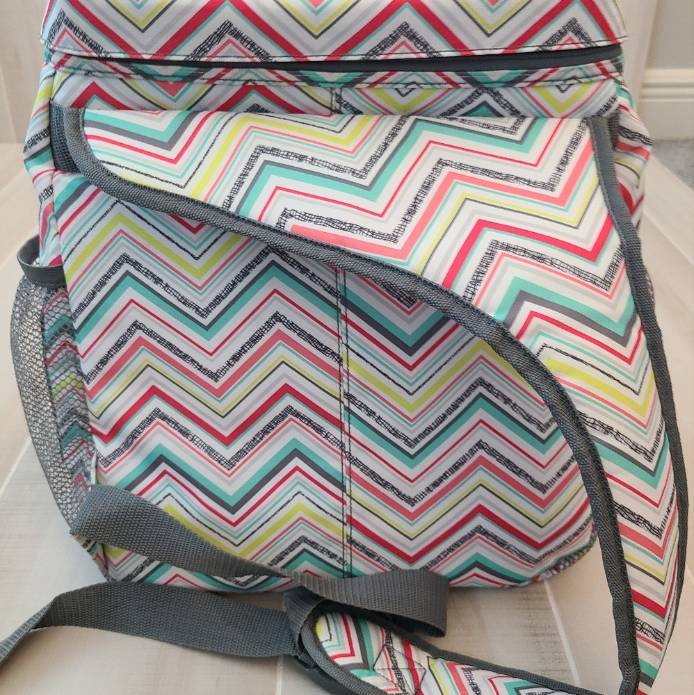 Thirty-One sling backpack - Picture 2 of 8